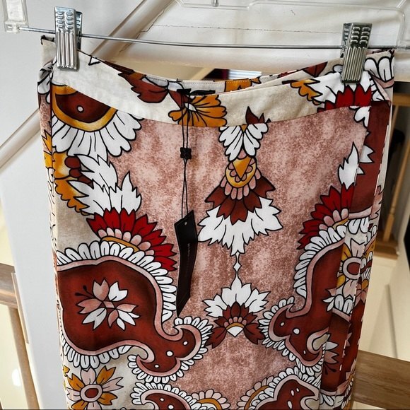 BCBGMAXAZRIA Grand Paisley
Maxi Wrap Skirt In Dusty Rio XS NWT - Picture 9 of 14